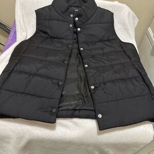 Daisy Fuentes Charcoal Puffer Vest